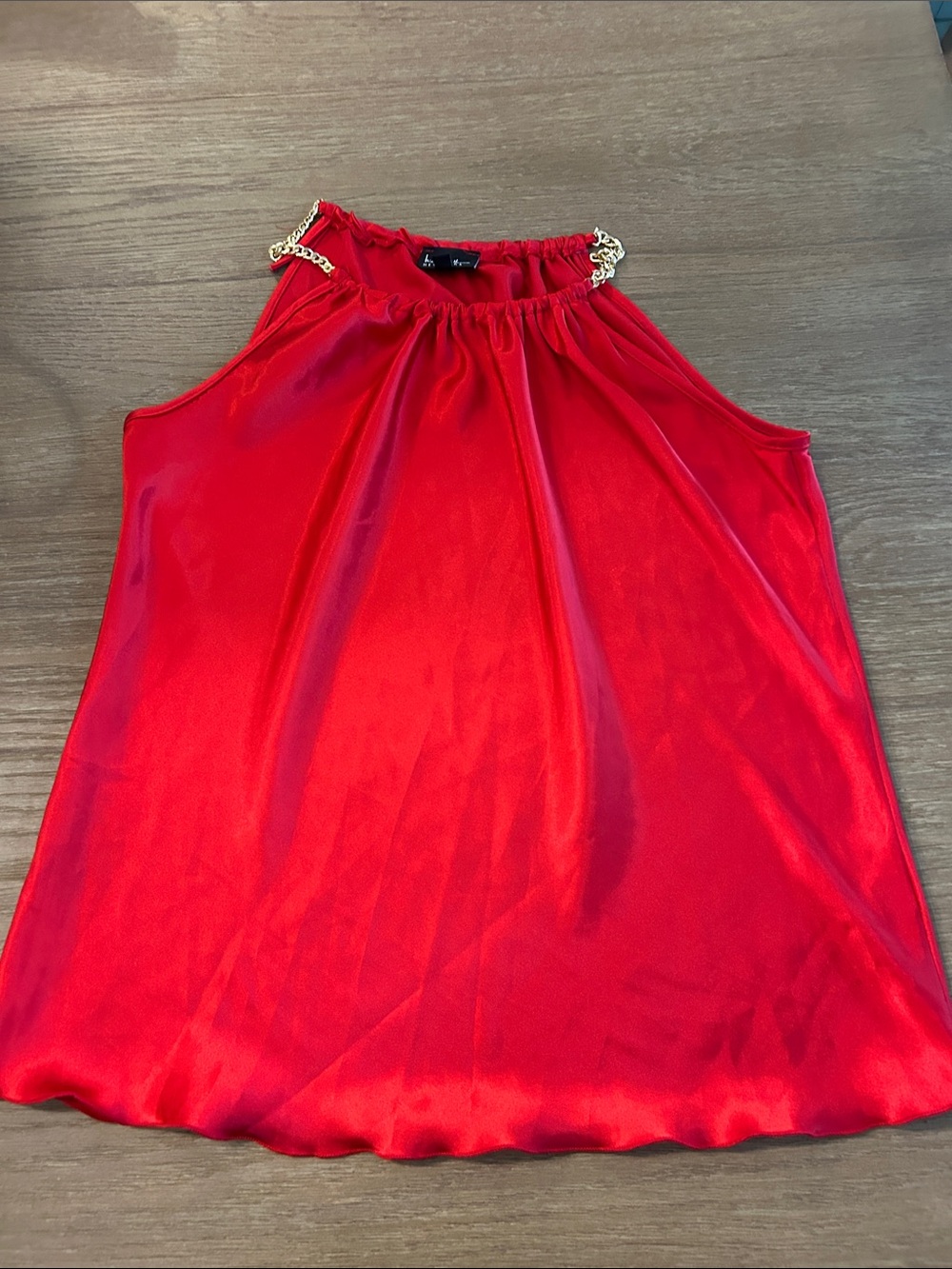 Red sleeveless metallic chain hardware neckline , red silk-like tank size small